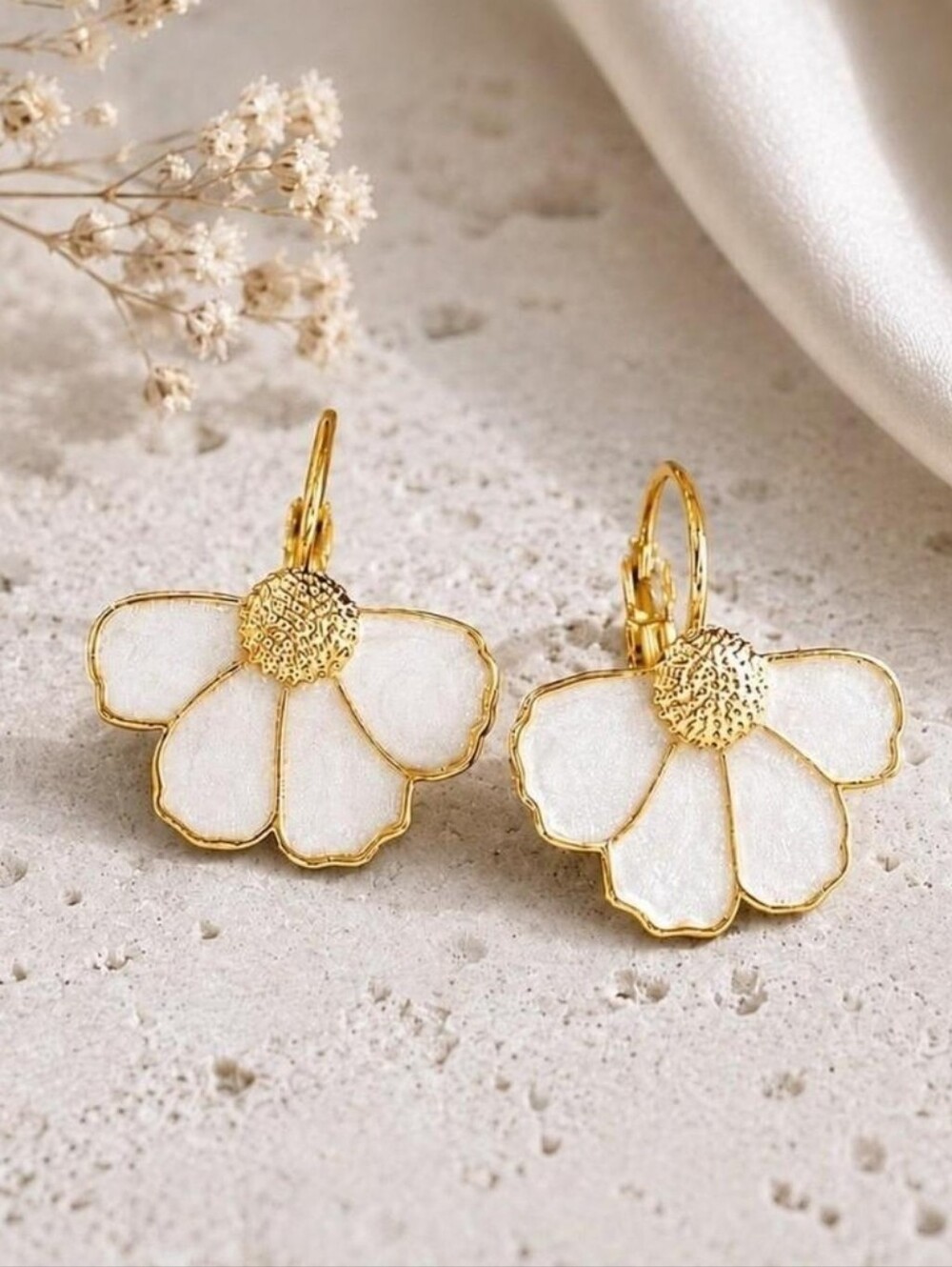 White Daisy Flower Gold Earrings